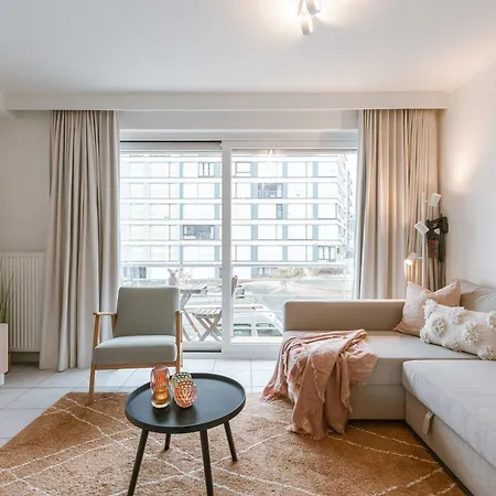 Huswell - Stunning With Side Sea View In Appartamento Koksijde